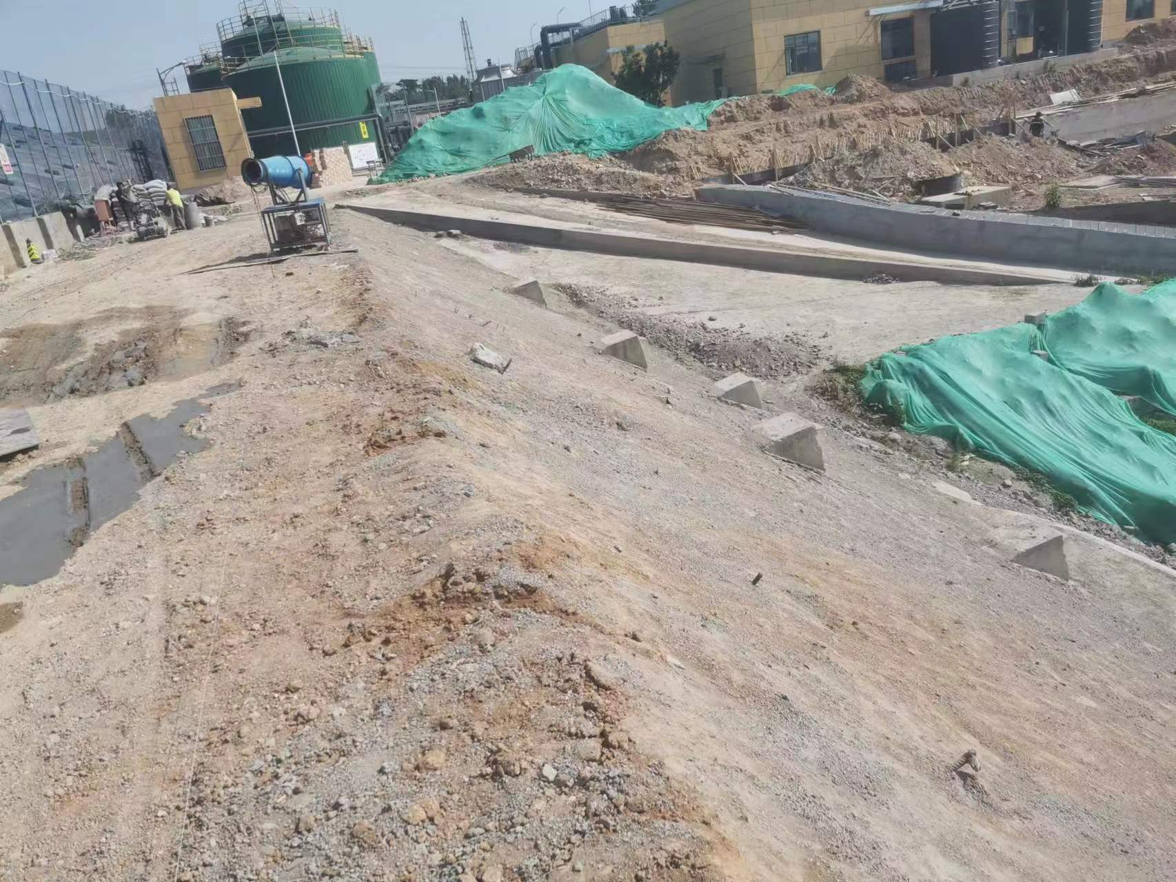 江岸岩石基础灌浆帷幕灌浆